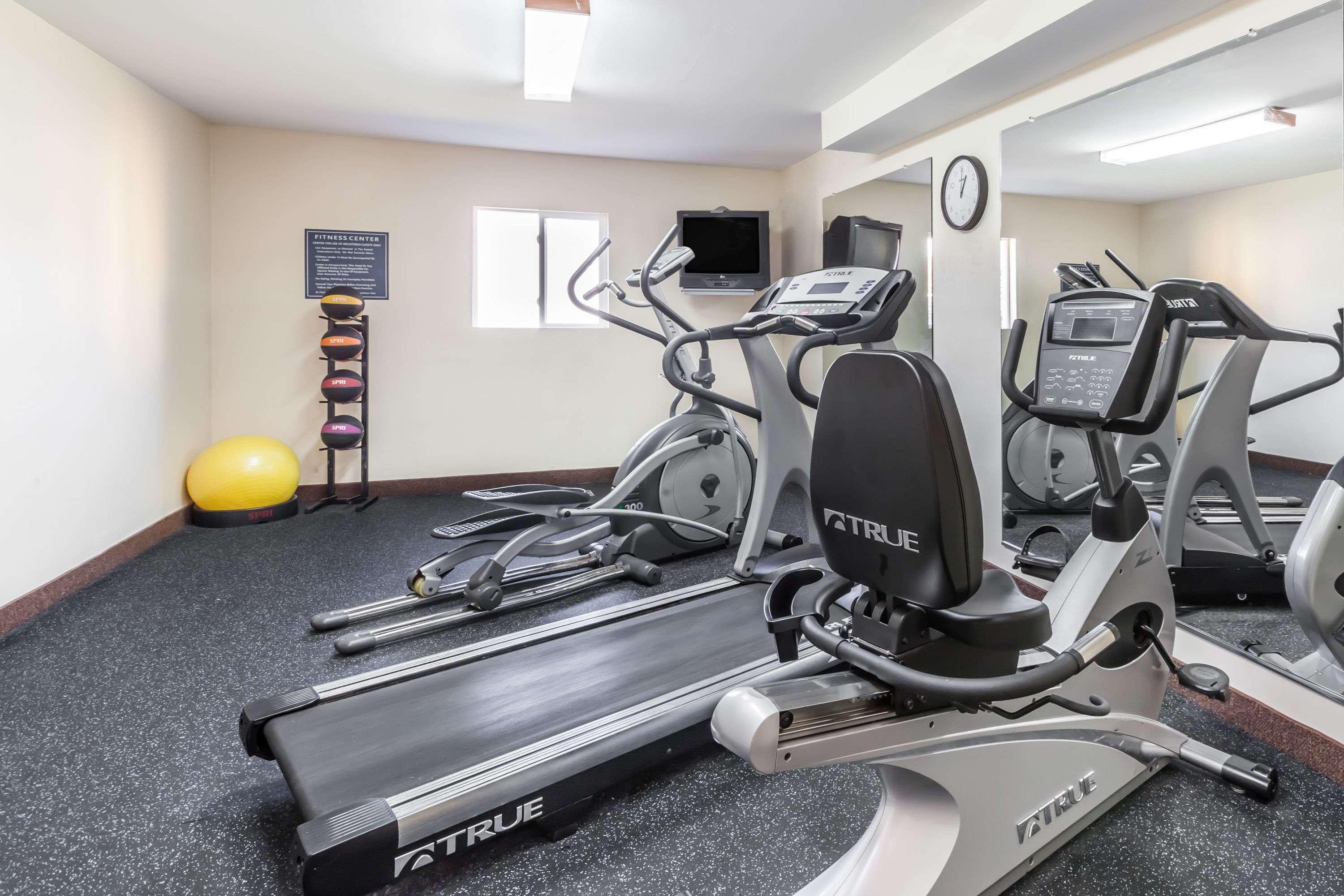 Days Inn By Wyndham Albany Suny Экстерьер фото