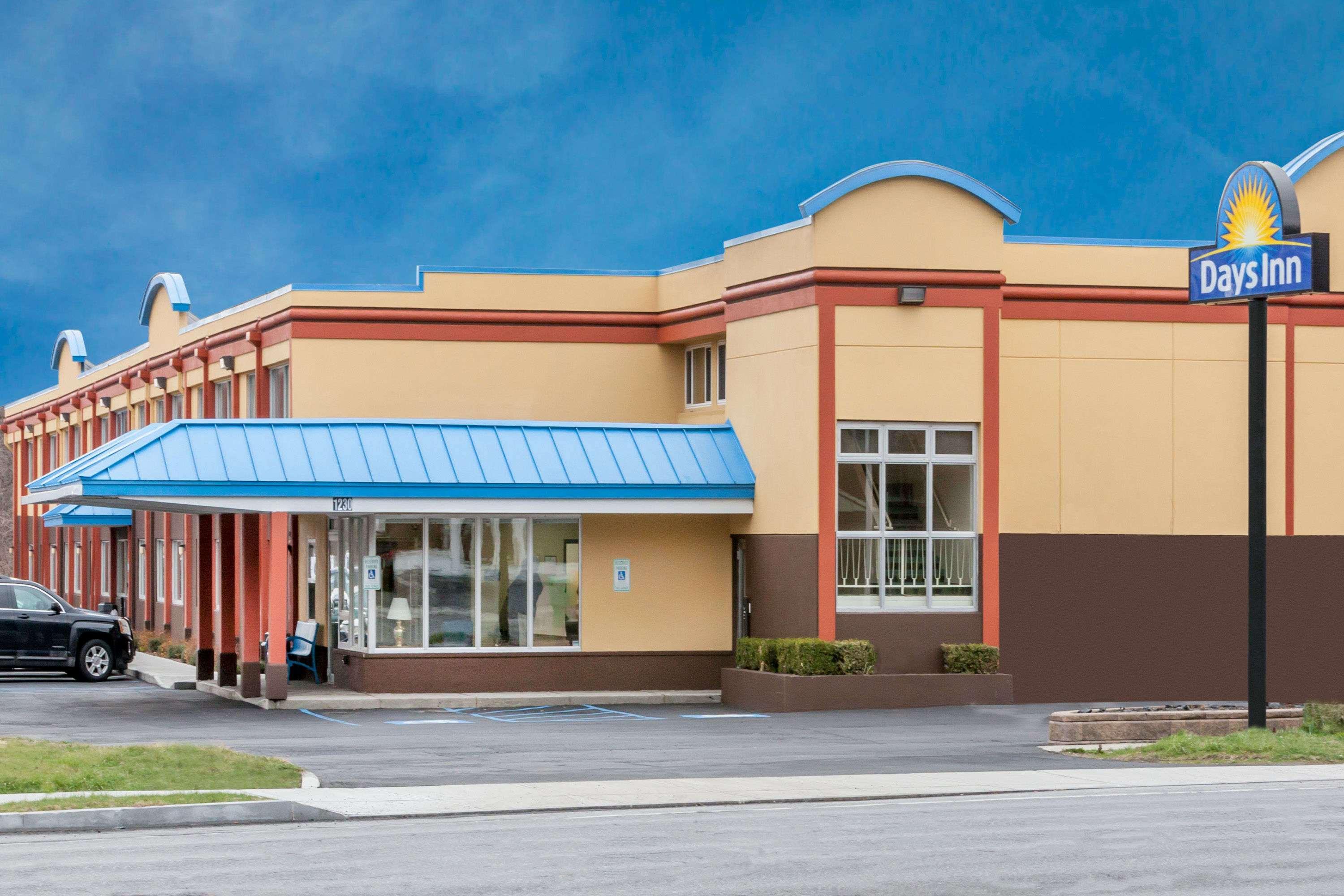 Days Inn By Wyndham Albany Suny Экстерьер фото