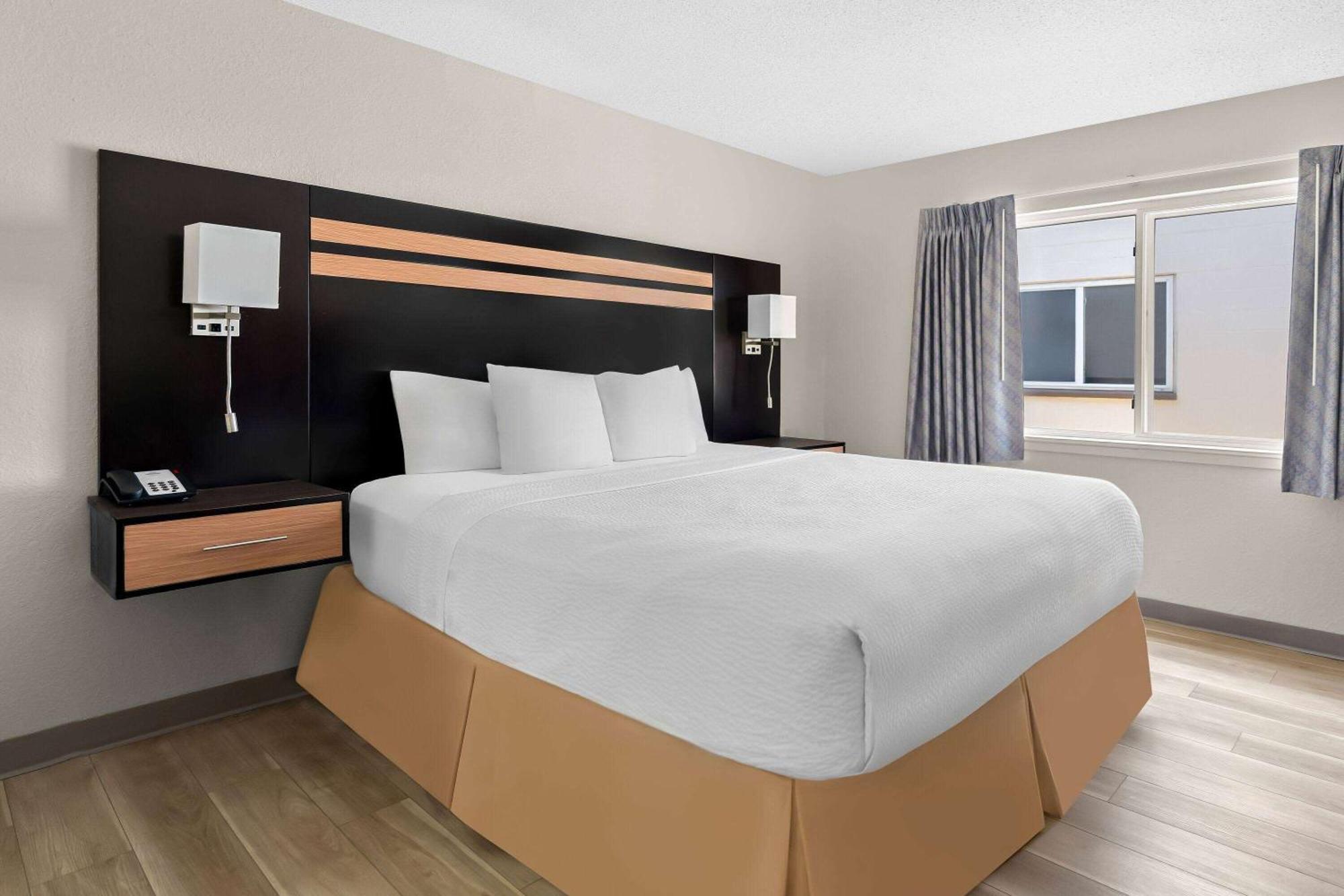 Days Inn By Wyndham Albany Suny Экстерьер фото